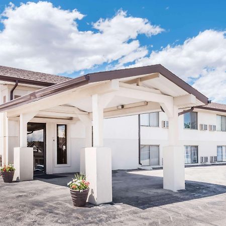 Hotel Super 8 By Wyndham Belle Fourche Sd Esterno foto